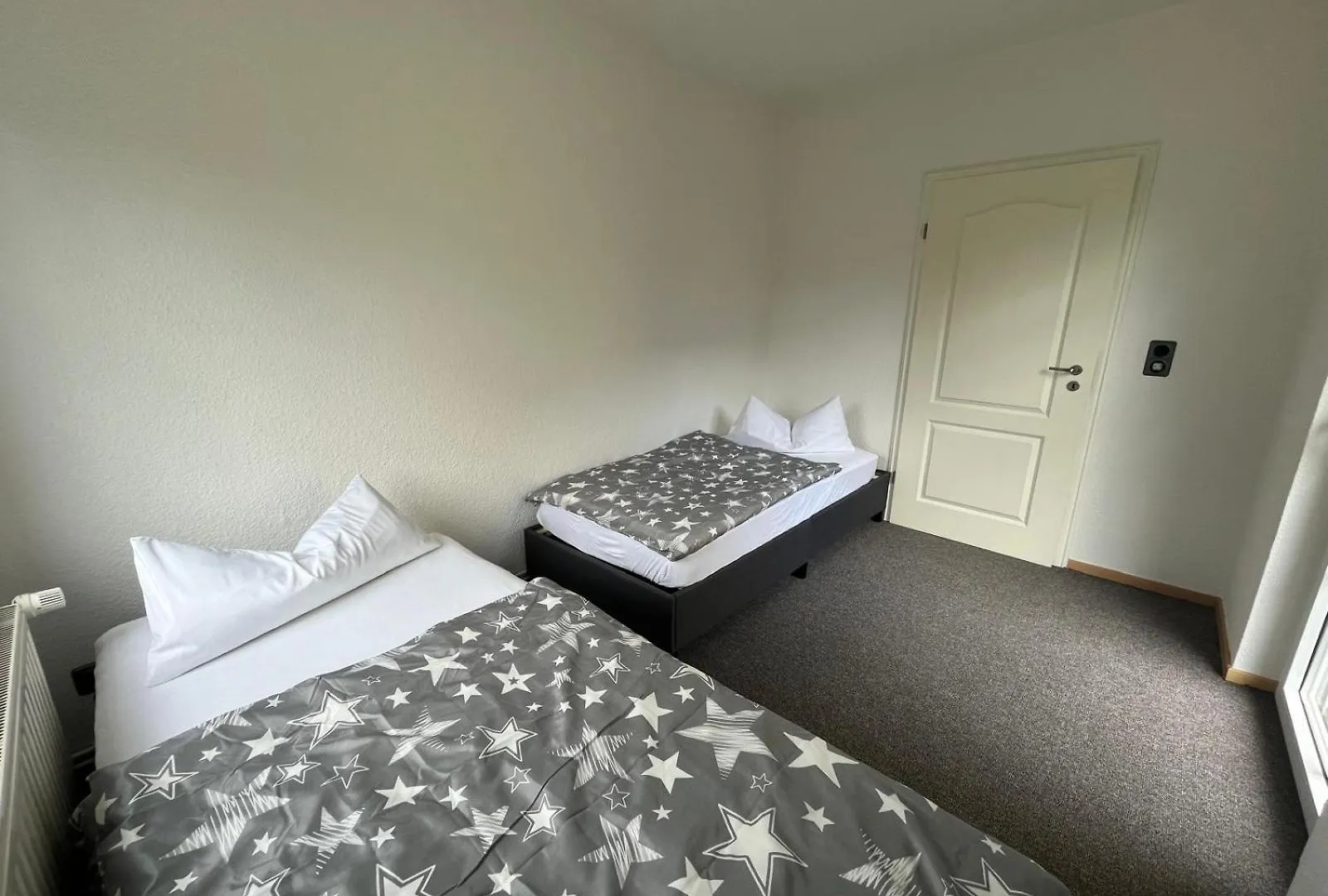 Frundsberg 24-Ferienhaus, Zentral Im Herzen Berlins, Pkw-Stellplatz Und W-Lan Kostenlos